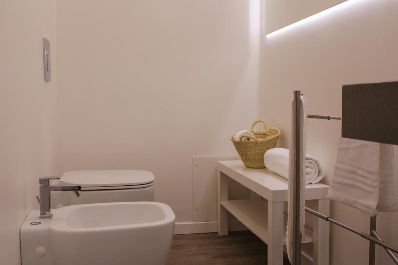 פלרמו Palazzo Caltagirone Suite מראה חיצוני תמונה