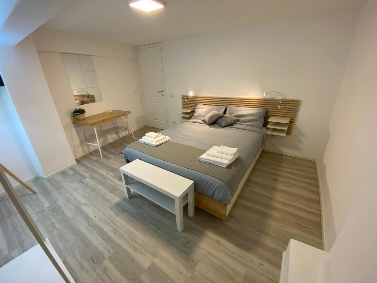 פלרמו Palazzo Caltagirone Suite מראה חיצוני תמונה